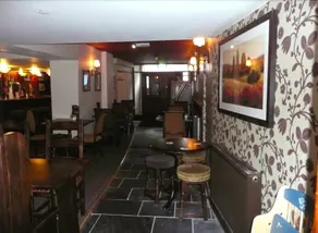 The Crown Hotel - Image 2