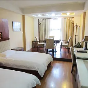 Rong Tai Auto Industry Business Center Hotel - Image 3