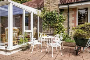 3 Bedroom Bungalow With Htub & Private Loch Access - Image 4