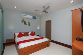 Goroomgo Shree Gajanana Puri - Near Temple and Walkable Distance From Swargadwar Golden Sea Beach - Image 2