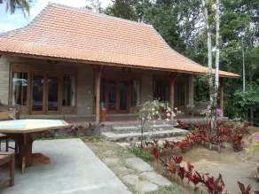 Double Room at Payangan Residence - Image 4