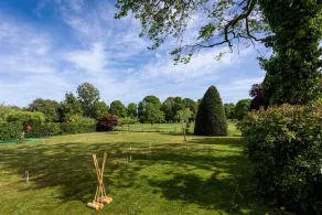 Rydon Court - Luxury family home with extensive views over Exeter Golf Course - Image 2