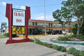Travel Inn Motel - Image 4