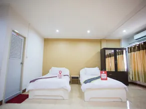 NIDA Rooms BTS Phra Kanong 1112 Majestic - Image 4