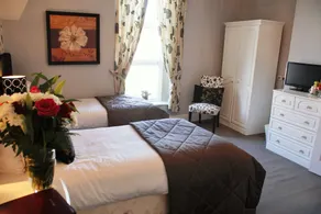 Dexby Town House - Guest house - Image 3