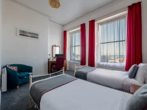 Whitehouse Hotel - Image 2