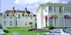 Sunningdale Apartments - Image 1