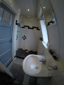 Nikki's Holiday Home - Image 4