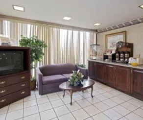 American Eagle Inn Fayetteville - Image 2