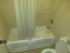 Lancaster Inn - Image 2
