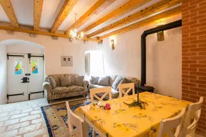 Coral House - Image 2