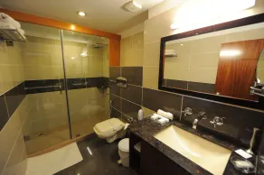 Hotel Suhim Portico - Image 5