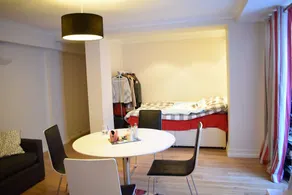 Central Studio Flat Opposite Regent's Park - Image 2