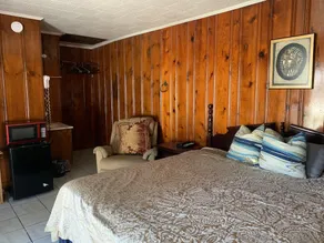 Colonial Inn - Image 3