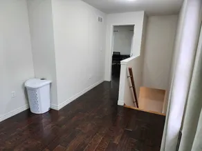 Beautiful Three Bedroom House - Image 4