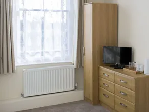 Brent Knoll Inn - Image 3