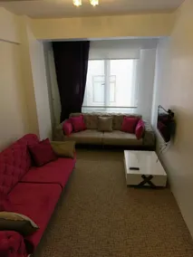 White Suite & Apartments - Image 4