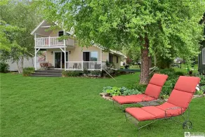 Beautiful Bonita 2 Bedroom Home by Redawning - Image 3