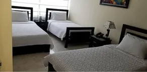Sweet Home Hotel - Image 3
