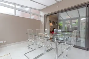 2 Bedroom House Near Canary Wharf - Image 4