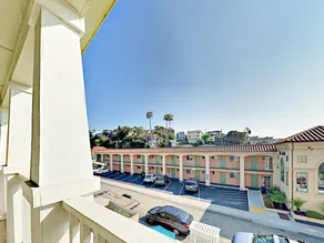 Charming 2br 300 Yards To Beach! 2 Bedroom Home - Image 3