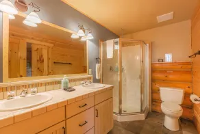 Arrowhead Lodge - Image 2