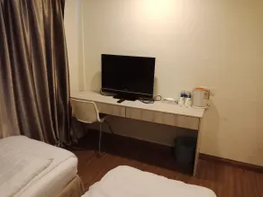 Hotel Zamburger Taman Segar (Previously Home Inn Taman Segar) - Image 2