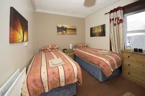 The Horseshoe Inn - Image 2