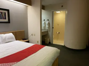 5 Starz Hotel - Image 5