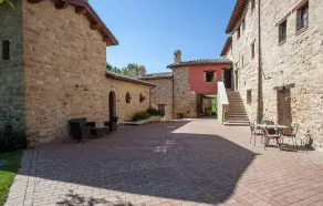 Nice Home in Camerino With Outdoor Swimming Pool, Wifi and 1 Bedrooms - Image 2