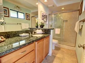 2BD Oceanfront Condo with Panoramic Views -Hololani A604 - Image 2