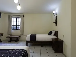 Hotel Villa De Leon - Image 5