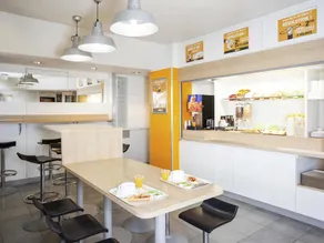 hotelF1 Lille Sud - Centre Commercial Douai Flers - Image 2