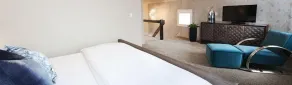 Suite 76 - Image 3