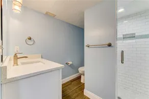 Island Retreat, Beach Front, 4 Bedrooms, Sleeps 12 - Image 5