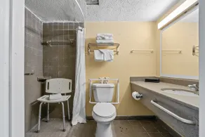 Days Inn by Wyndham Myrtle Beach Grand Strand - Image 3