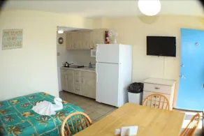 Sandpiper Motel - Image 3