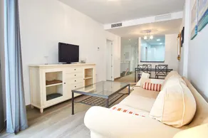 Apartamento Los Remedios Oasis Suite - Image 5