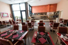 Sunotel Club Central - Image 5