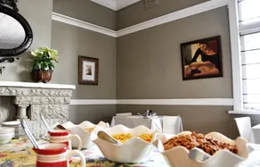 Ginnegaap Guesthouse - Image 5