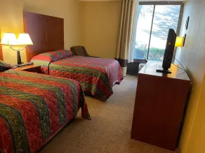Deluxe Inn Plano - Image 5