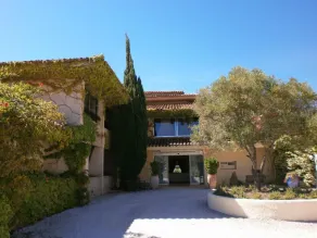83 Hotel - Image 5