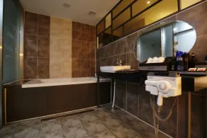 Cheongju Hotel 69 - Image 5