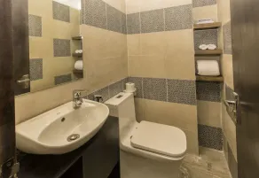 Namunamu Hotel & Apartments - Image 4