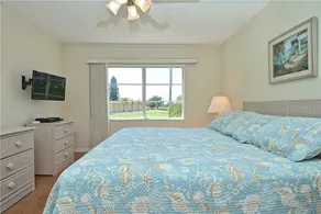Bay Tree Beach Side - Image 2