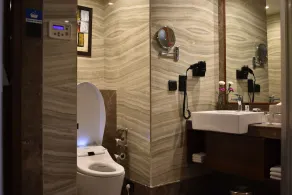 RAMADA PLAZA AGRA - Image 2