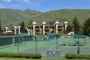 Villager 1318 - 2 Br Condo - Image 3