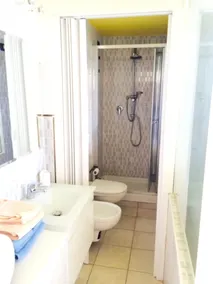 2 bedrooms appartement at Fano 50 m away from the beach with sea view furnished balcony and wifi - Image 4