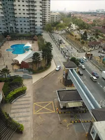8 O Clock Lodge Condo Bandar Utama - Image 3