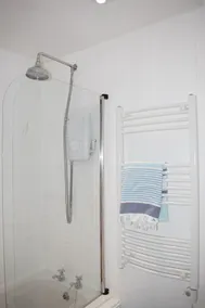 Karah Retreats - Ictis House - Image 5